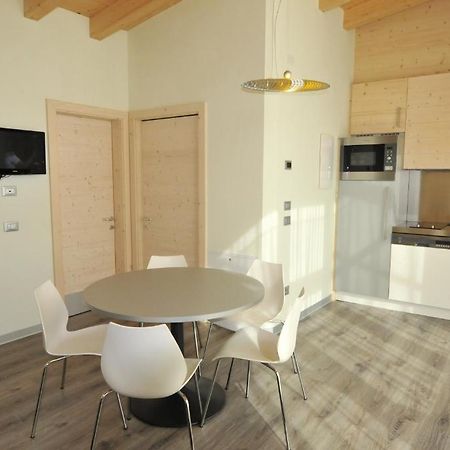 Bungalows Chalets Lago Di Molveno Oda fotoğraf