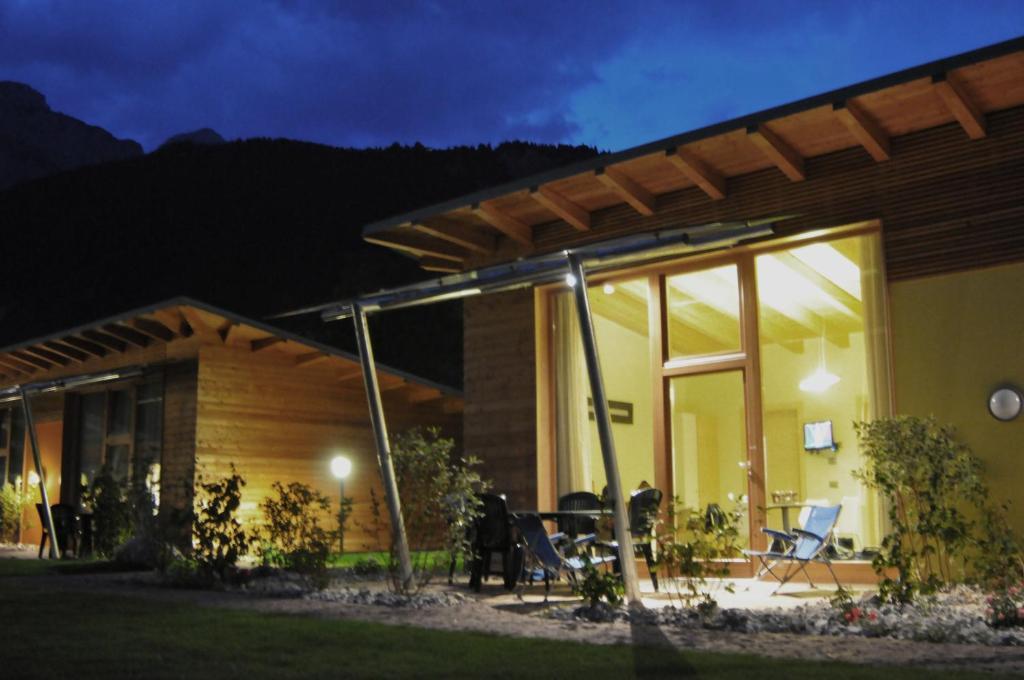 Bungalows Chalets Lago Di Molveno Oda fotoğraf